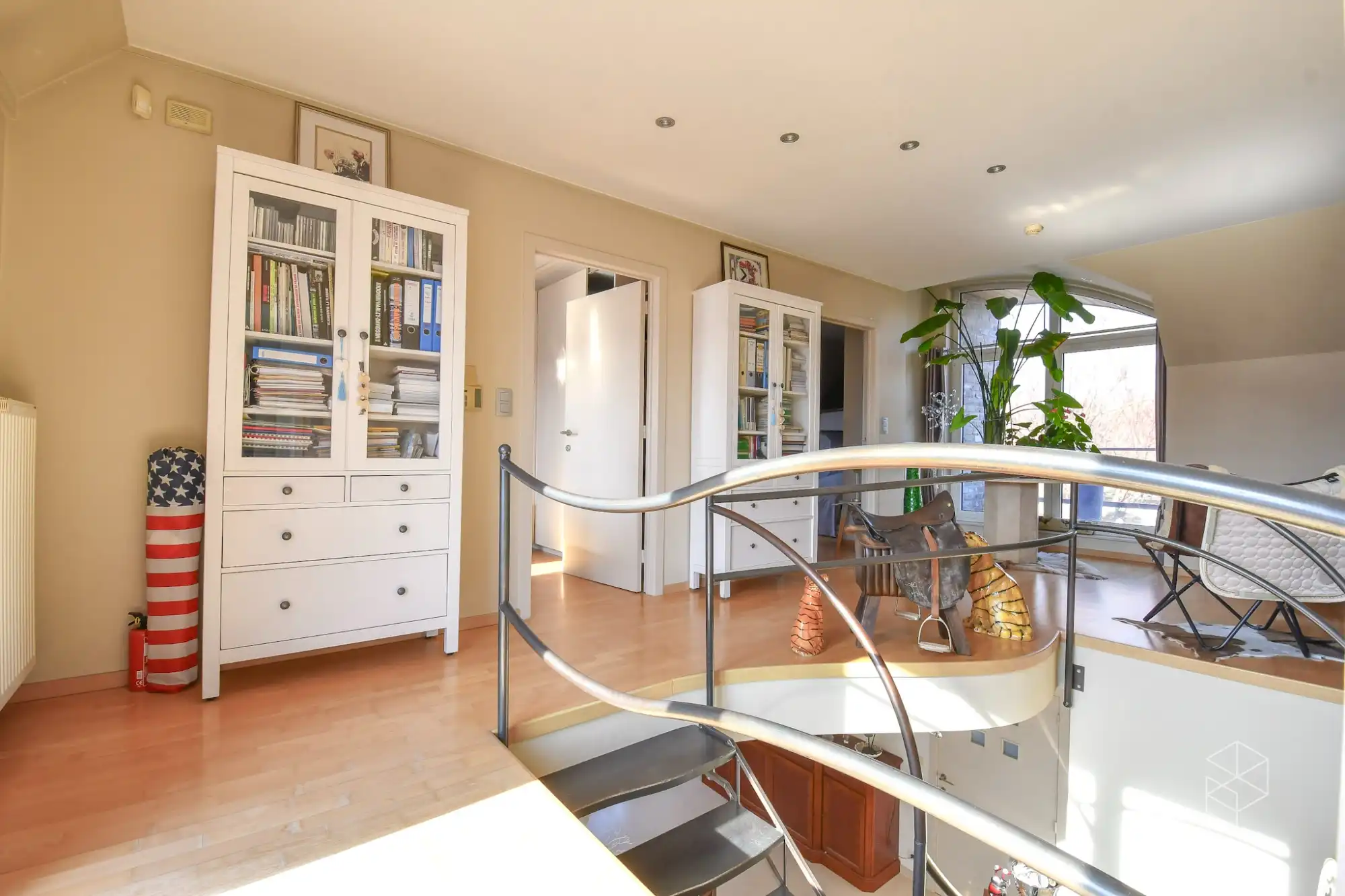 Ruime en karaktervolle woning op 926 m² centraal gelegen te Jabbeke foto 9