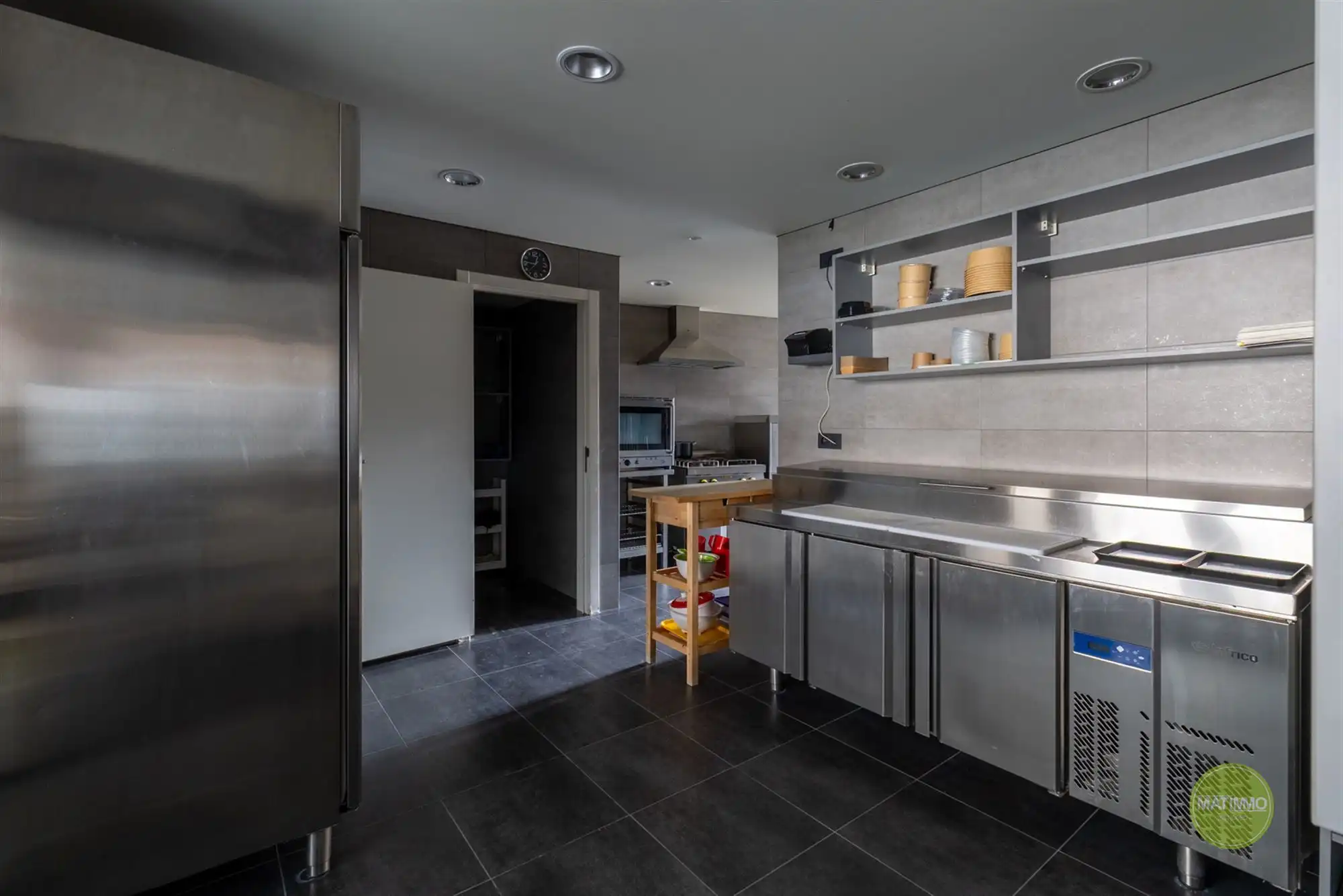 Commercieel handelspand met duplex appartement in Balen foto 7