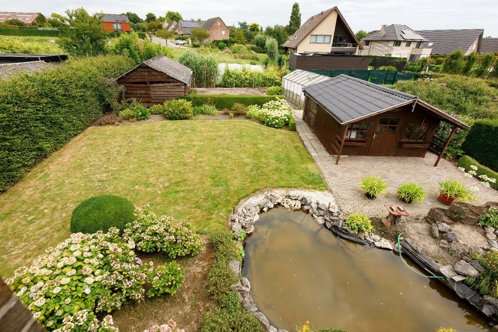 PERFECT GELEGEN ALLEENSTAANDE VILLA MET TUIN EN GARAGE OP 1.032 m² foto 21
