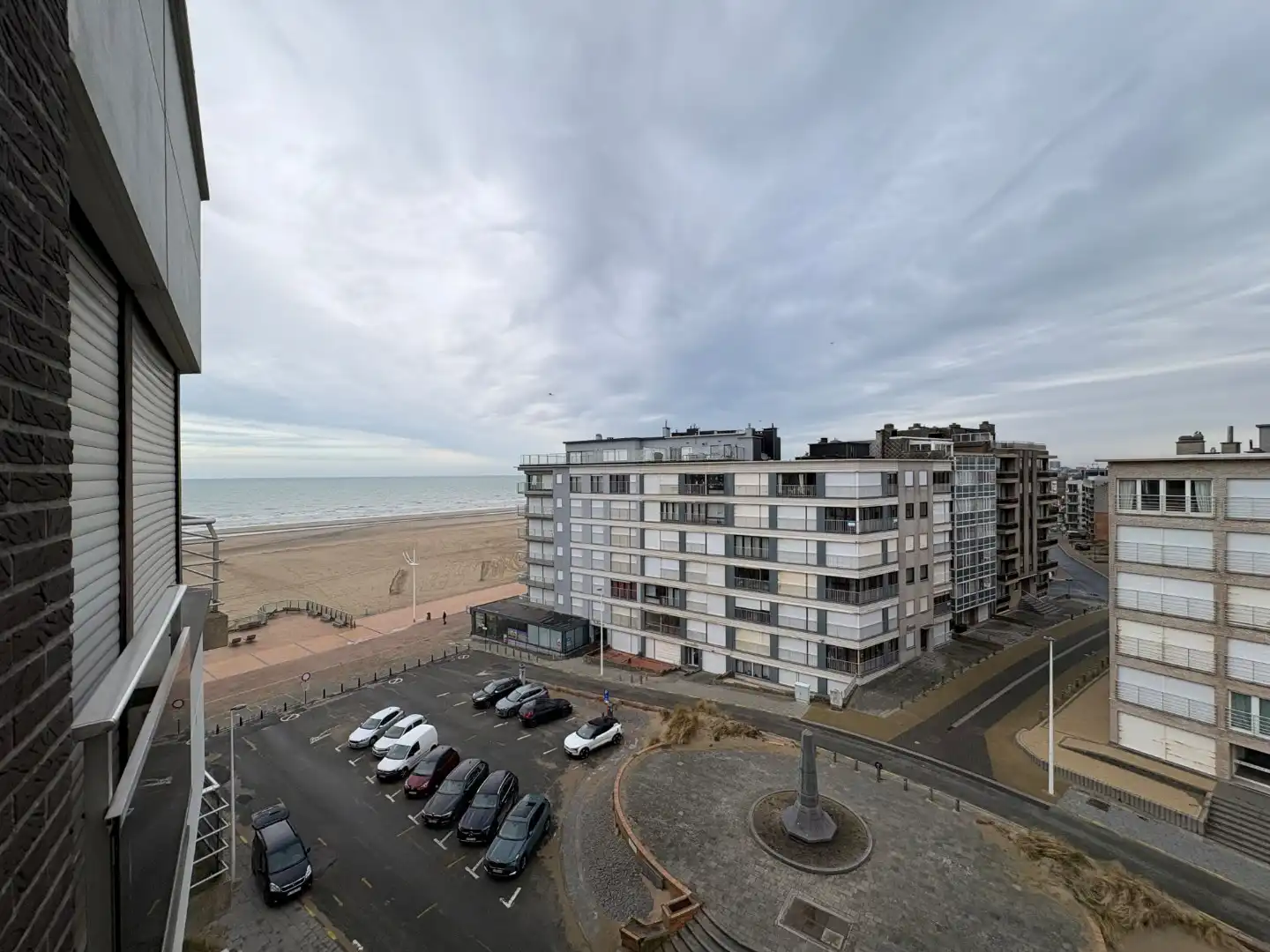 Instapklaar appartement met lateraal zeezicht – Zouavenplein foto 22