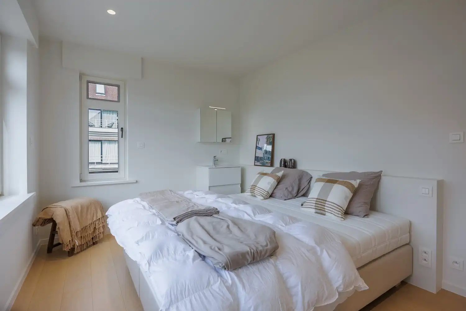 Exclusieve gerenoveerde koppelvilla vlak bij zee met 8 slaapkamers foto 19