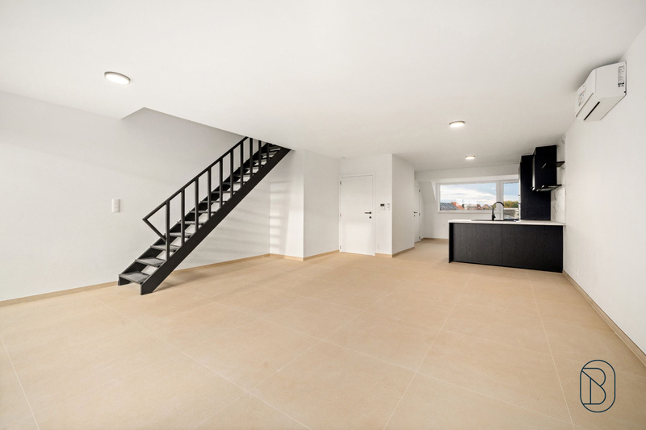 Gerenoveerd en instapklaar gelijkvloers appartement met tuin foto 11