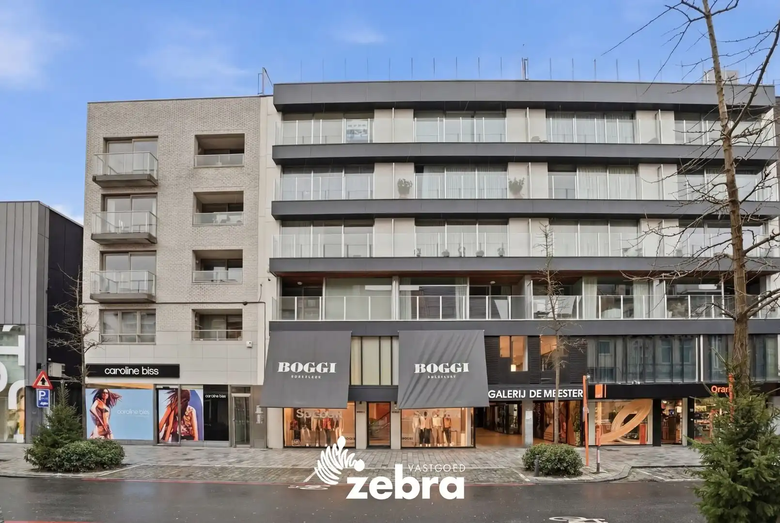 Penthouse met 2 slaapkamers op 191 m² in hartje Roeselare! foto {{pictureIndex}}