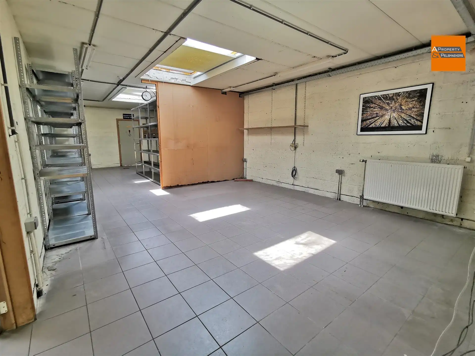 Bedrijfspand met verschillende mogelijkheden op uitstekende locatie foto 28