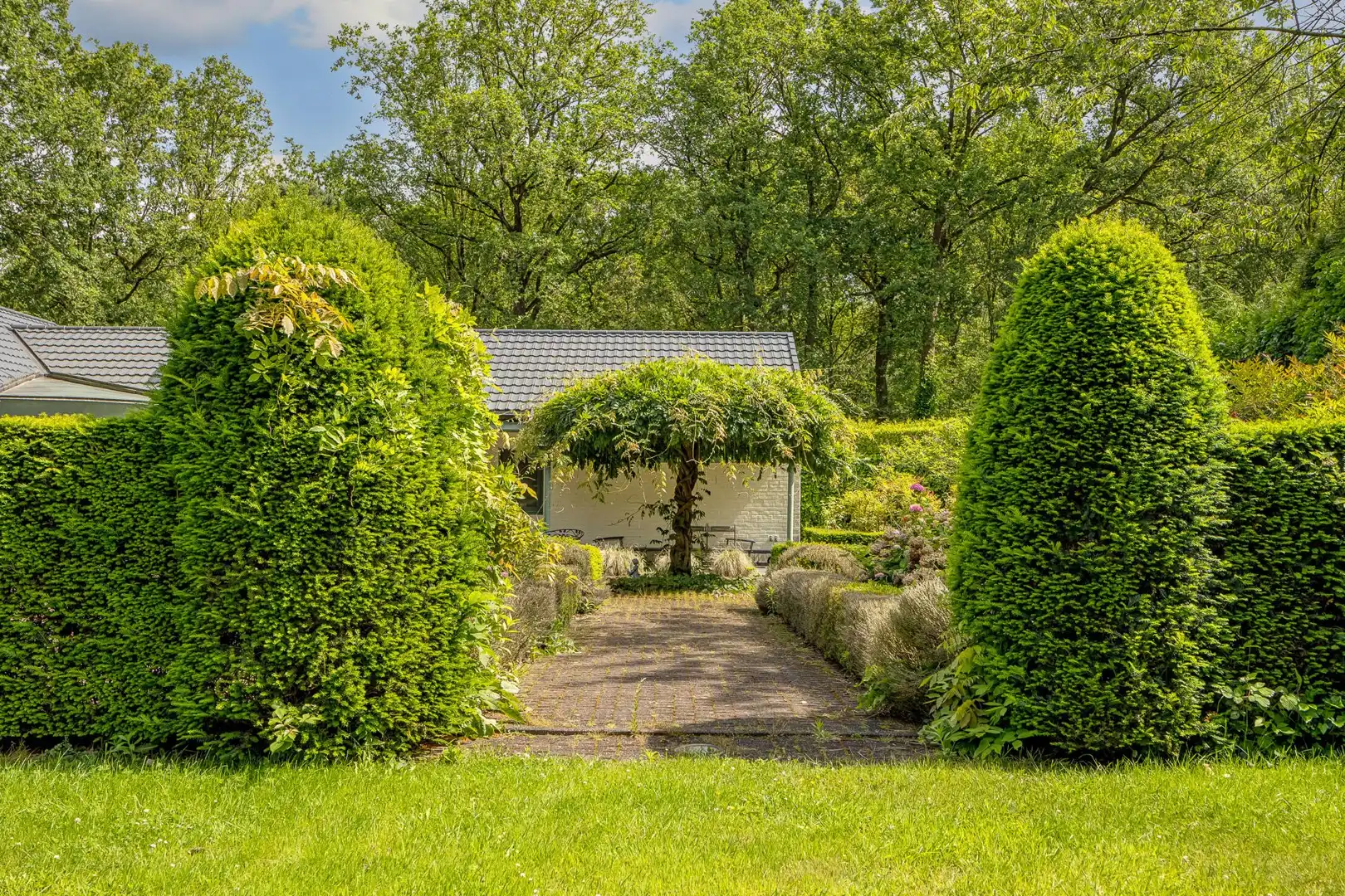 VILLA OP 3.660 M² foto 24