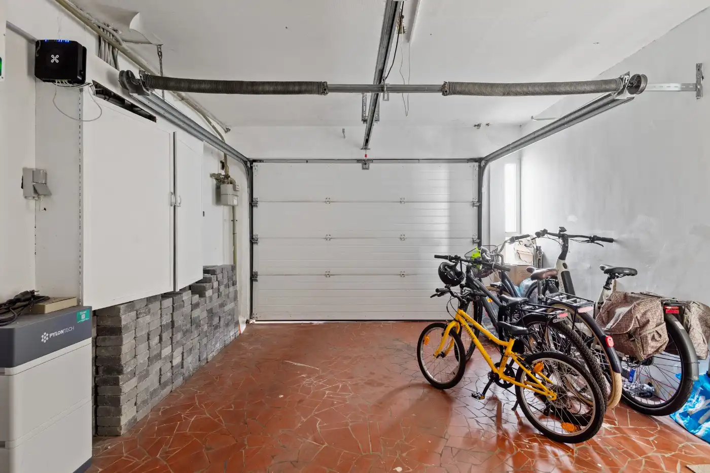 Prachtig gerenoveerde bel-etagewoning met 3 slpk., garage én gezellige tuin foto 16