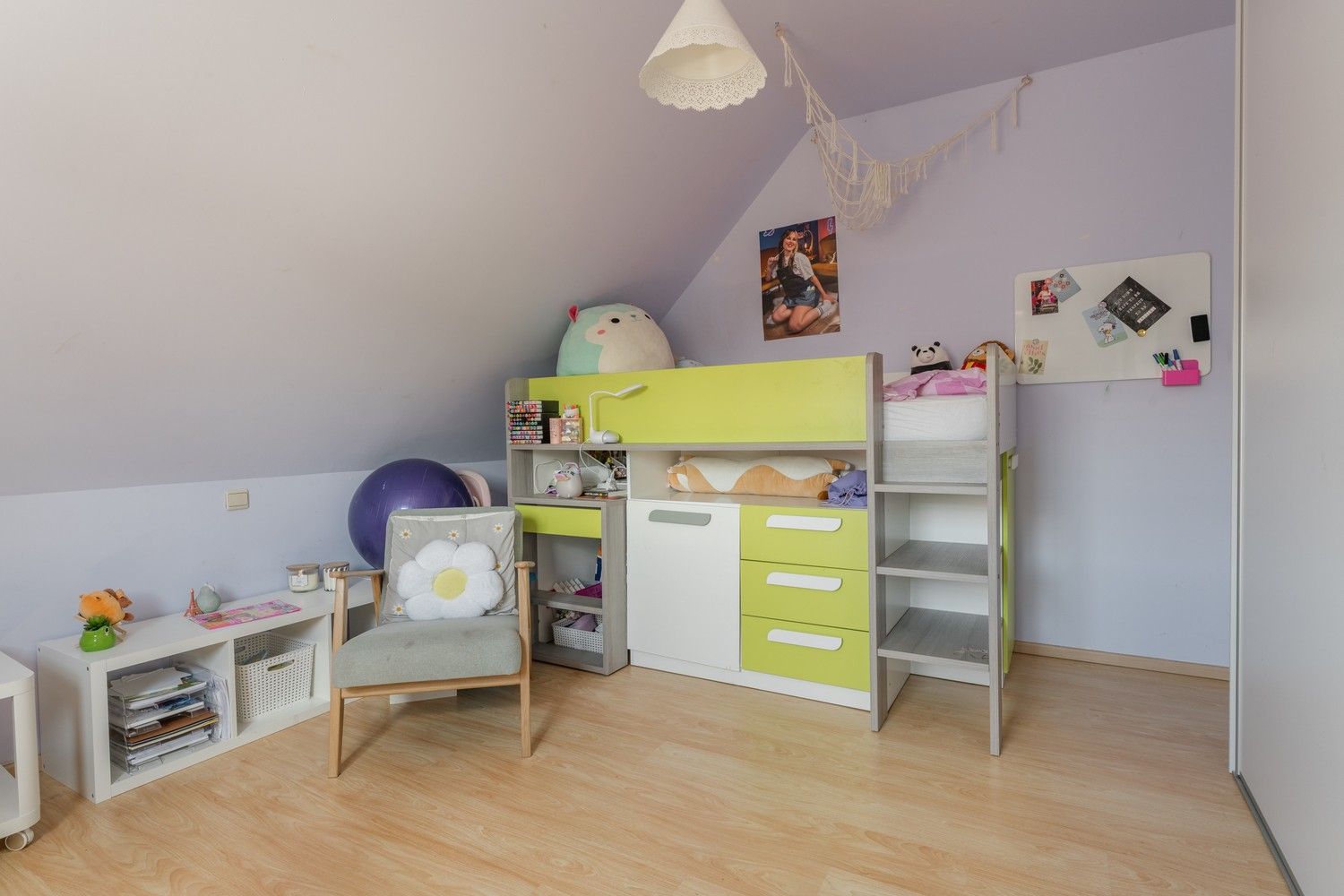 Ruime gezinswoning met tuin, garage en 3 slaapkamers foto 19