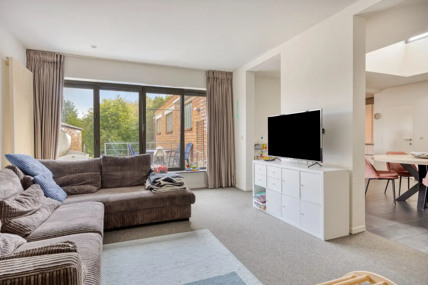Unieke opbrengsteigendom met commercieel gedeelte en 2 ruime appartementen !  foto 13
