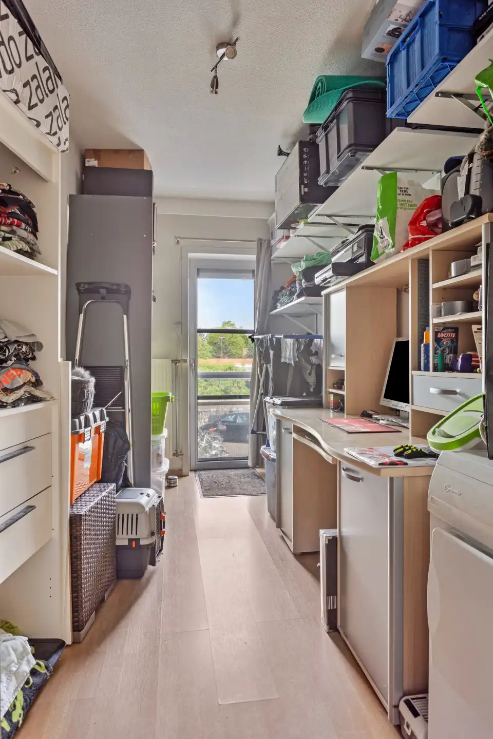 Instapklaar 2 slaapkamer appartement in hartje Waregem foto 10