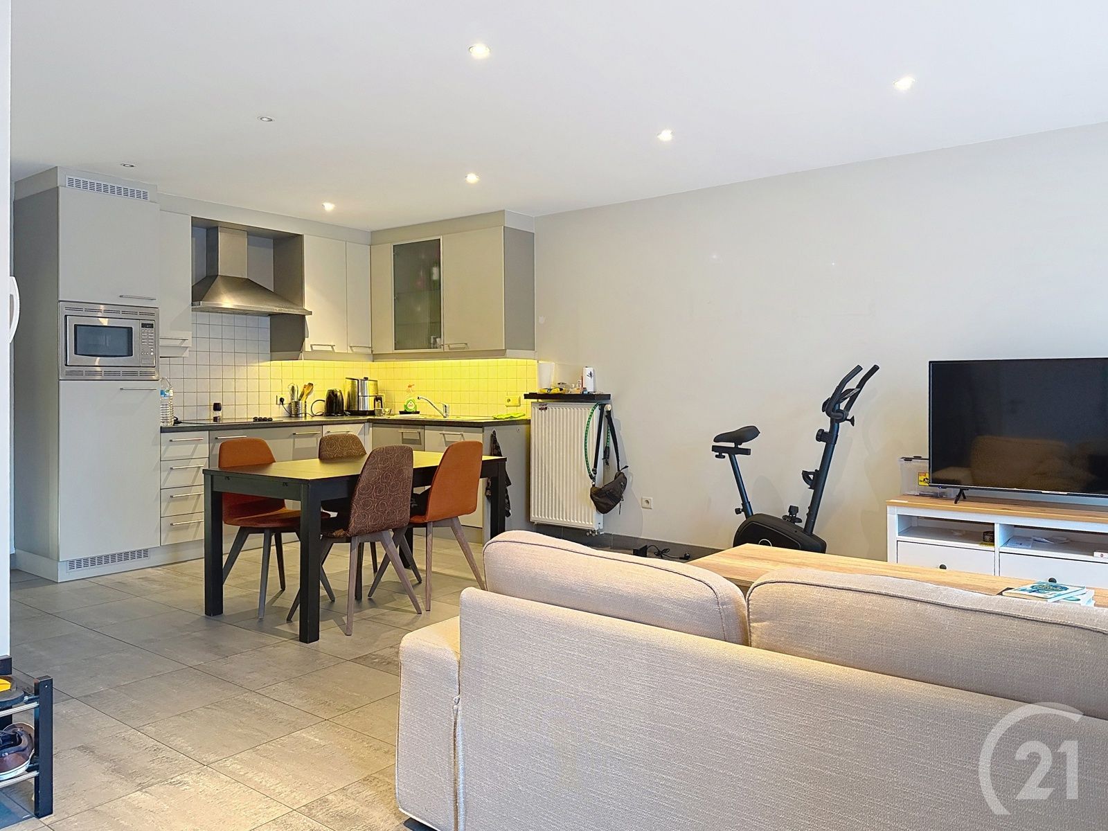 Appartement in het centrum van Heist-op-den-Berg! foto 4