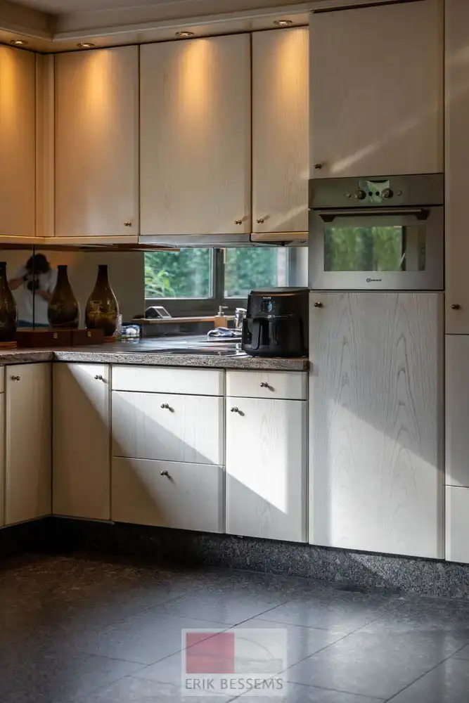 Vrijstaande woning gelegen op een royaal perceel van maar liefst 990 m² en beschikt over een bewoonbare oppervlakte van circa 221 m² foto 15