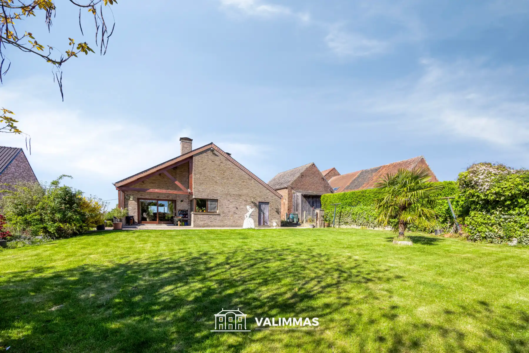 Ruime, welgelegen villa met garage en grote tuin... foto 10