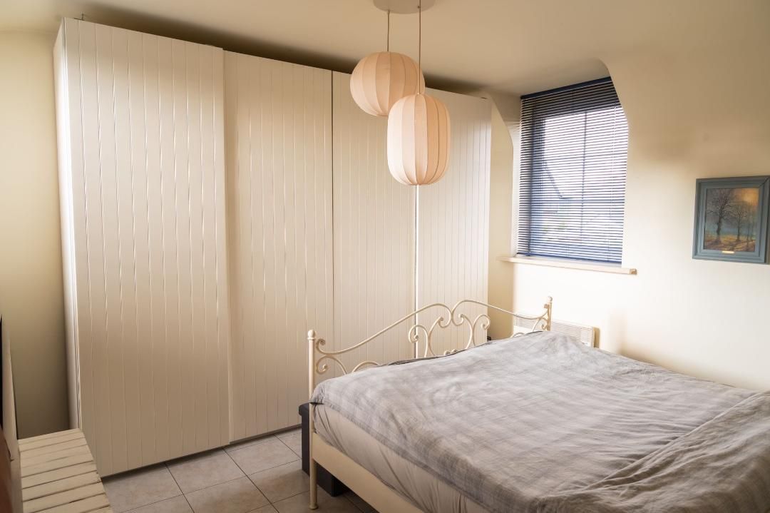 Pas gerenoveerde halfopen bebouwing te koop! foto 15