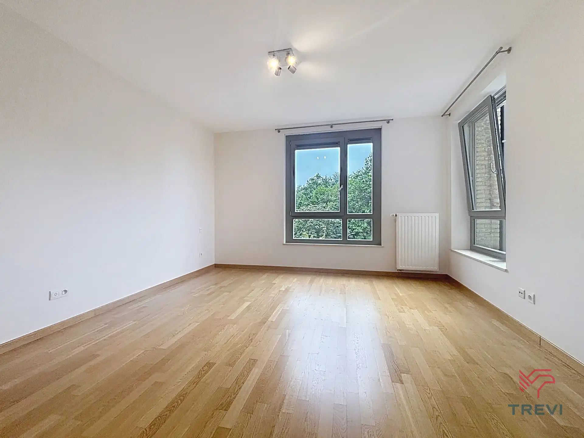 Mooi appartement met 2 slaapkamers + parkeerplaats foto 8