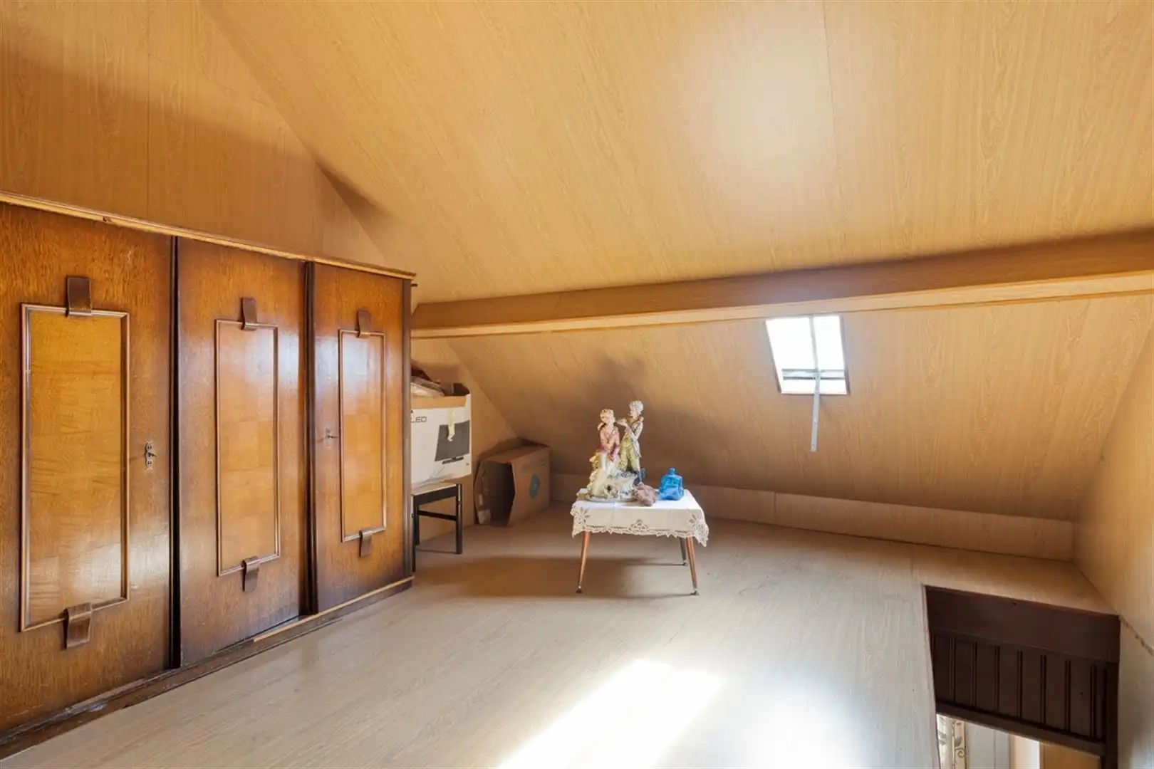 te renoveren woning met tuin foto 21