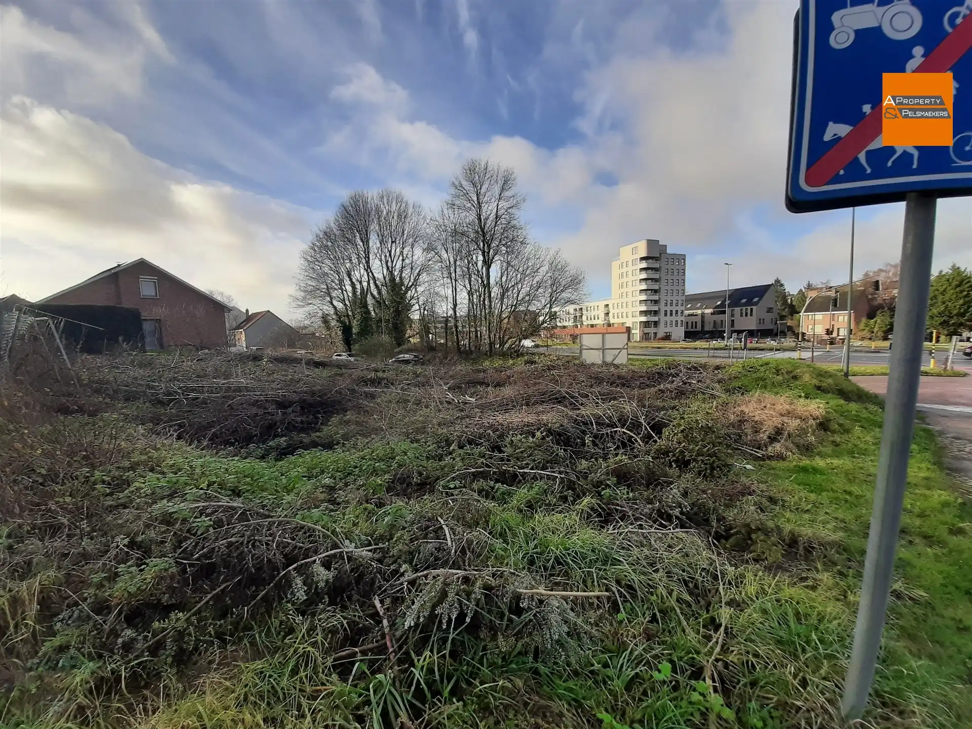  Grond voor kantoor of gemengd gebouw  foto 4