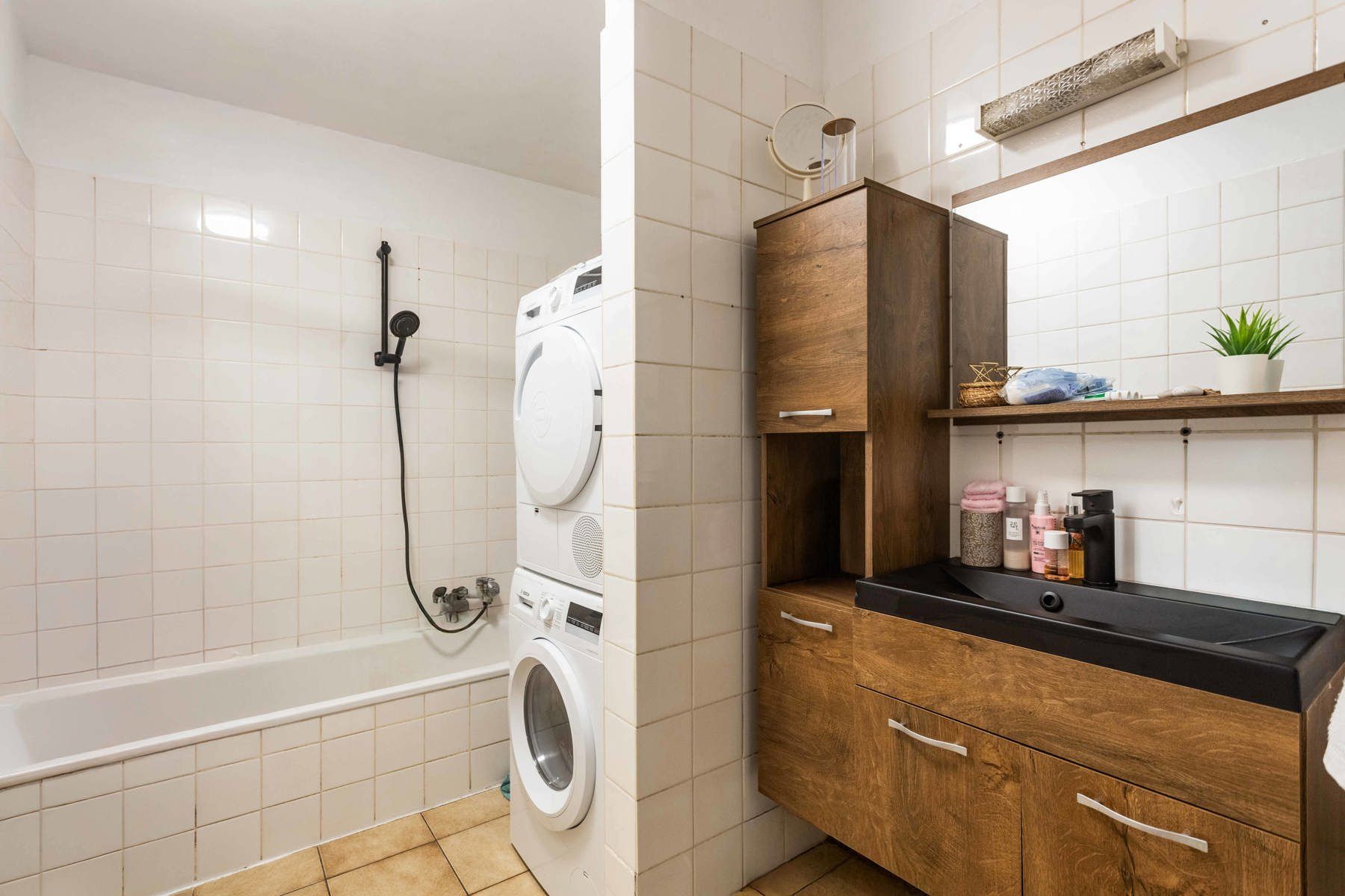 Te koop – lichtrijk en instapklaar appartement met garage foto 8