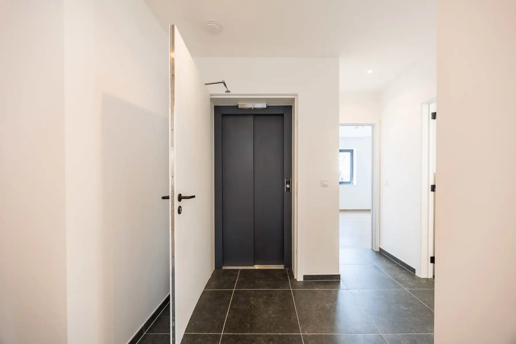 Exclusief en energiezuinig penthouse met een ruim dakterras foto 21