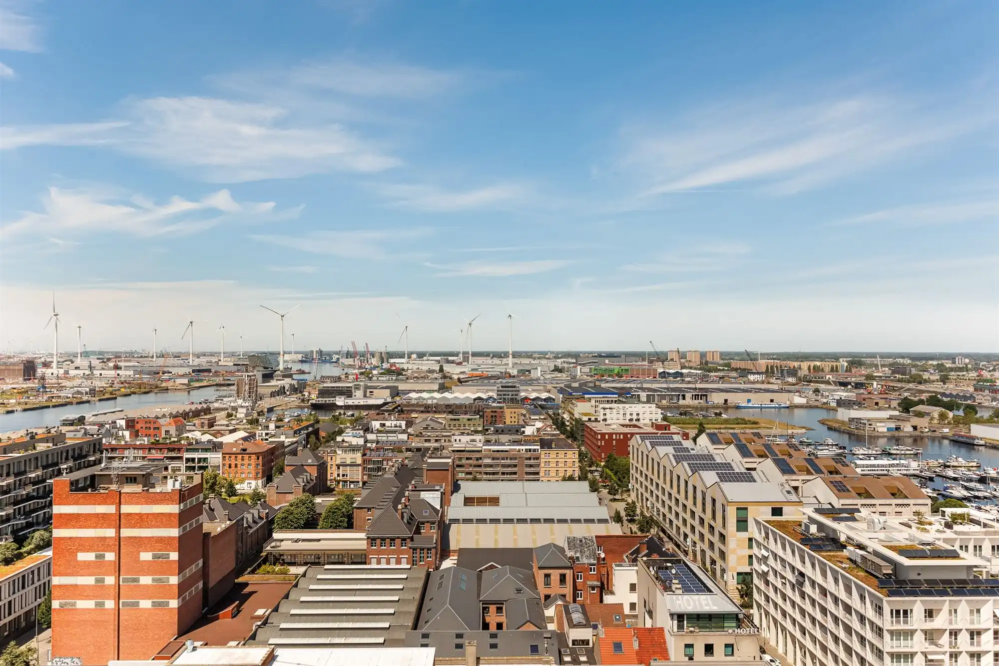 Luxueus appartement op 16e verd. met panoramisch uitzicht foto 20