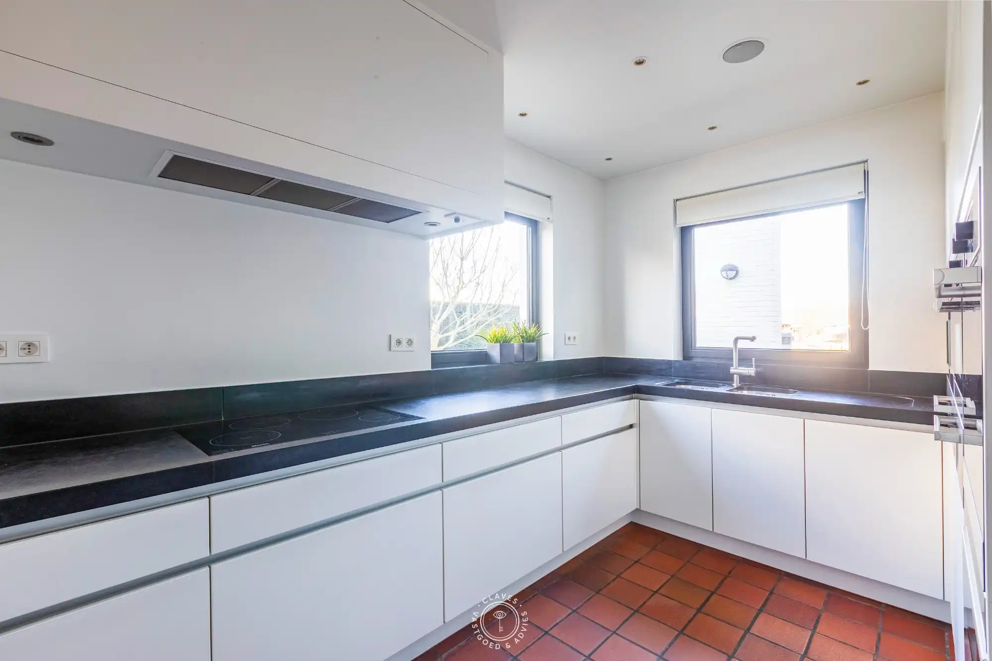 Een unieke combinatie van wonen, werken en genieten in Waasmunster foto 15