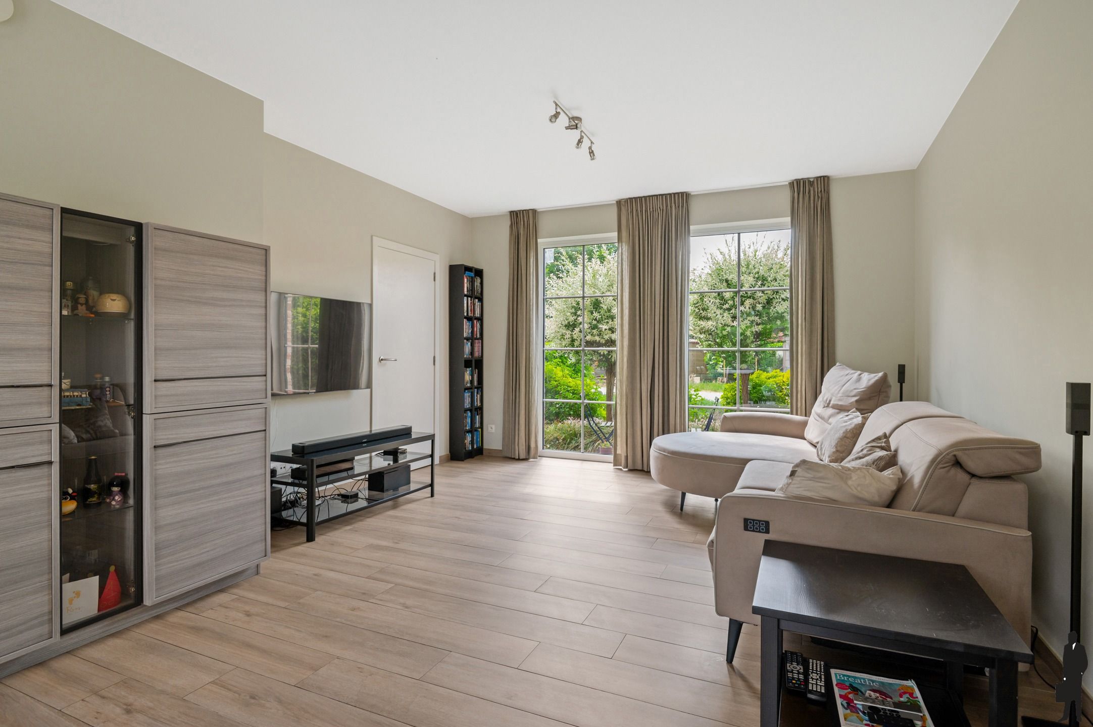Instapklare woning in kindvriendelijke wijk! foto 6