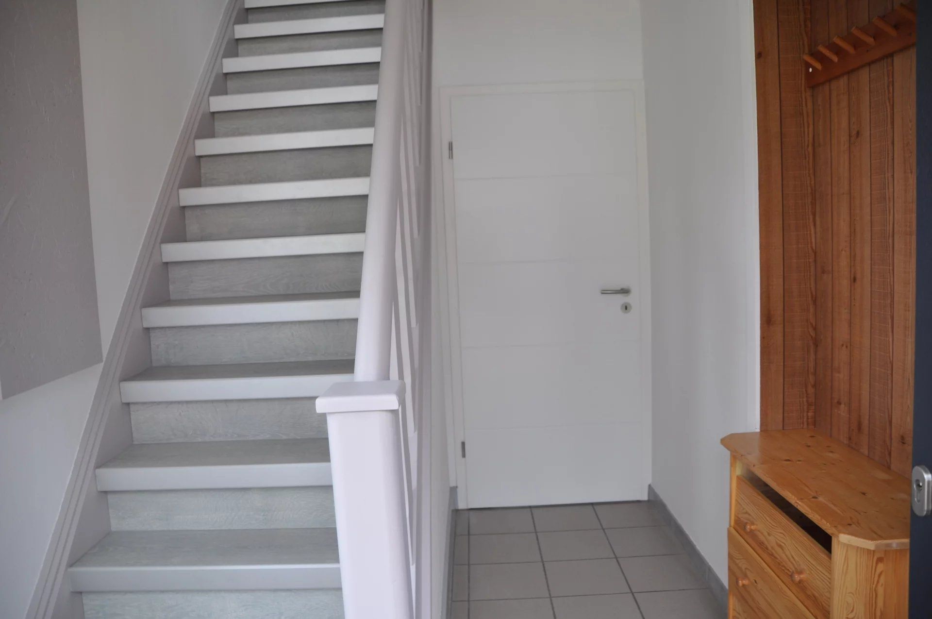 GERENOVEERDE WONING MET 3 SLPK EN LEUKE ONDERHOUDSVRIENDELIJKE TUIN IN BERBROEK foto 15