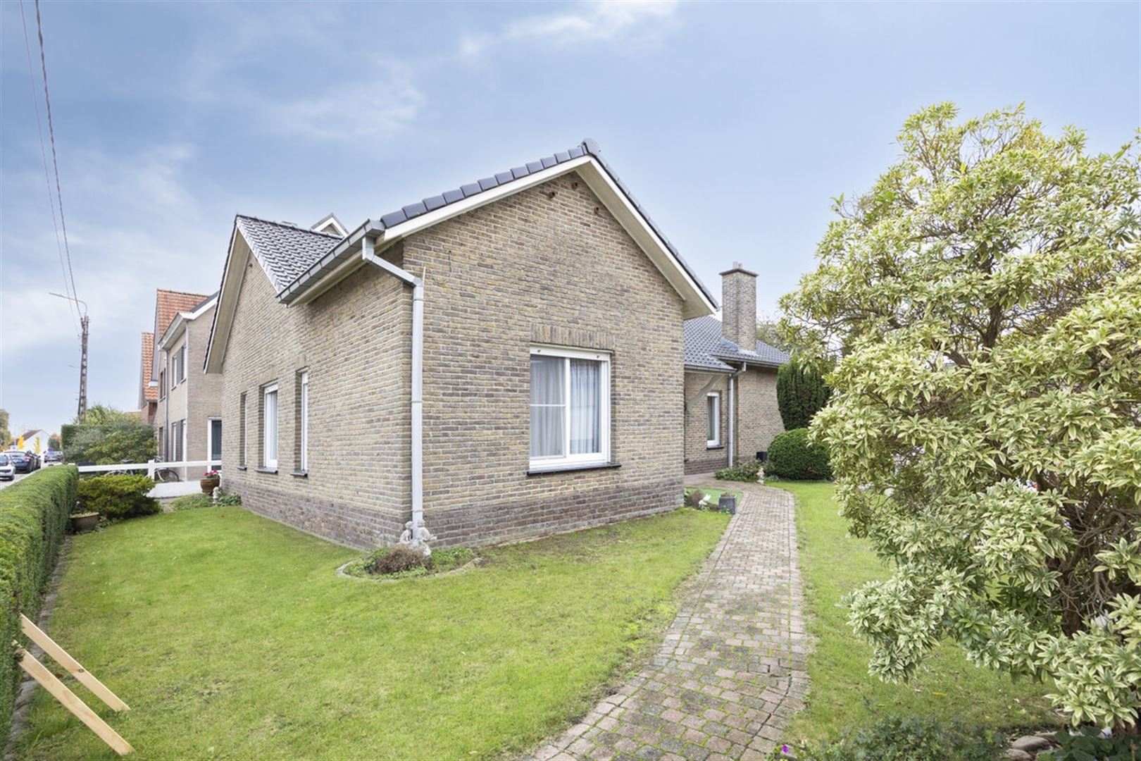 Mooi gelegen bungalow met 3 slaapkamers foto 4