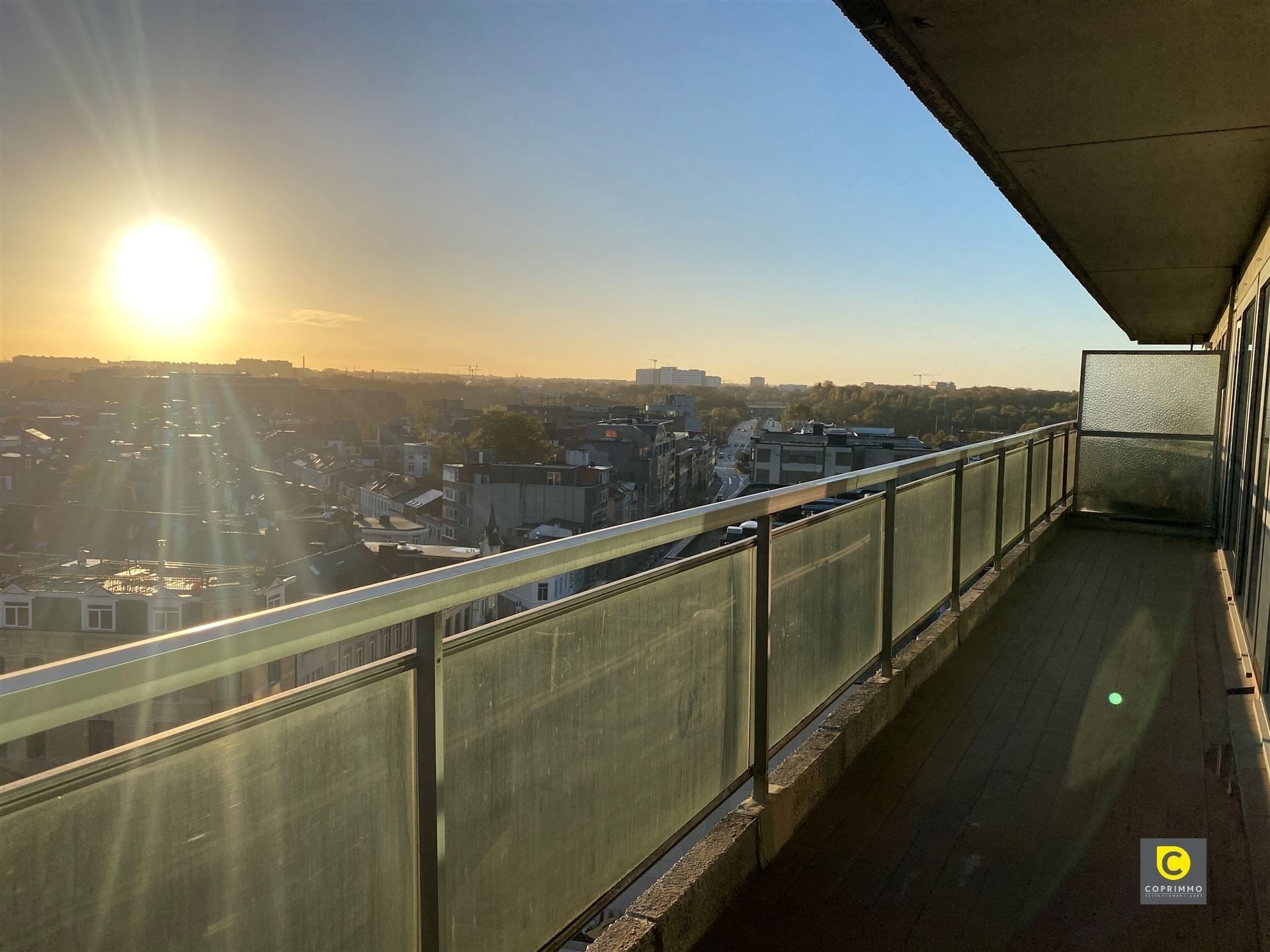 2 slaapkamer appartement met terras in de gezellige Markgravebuurt foto 5