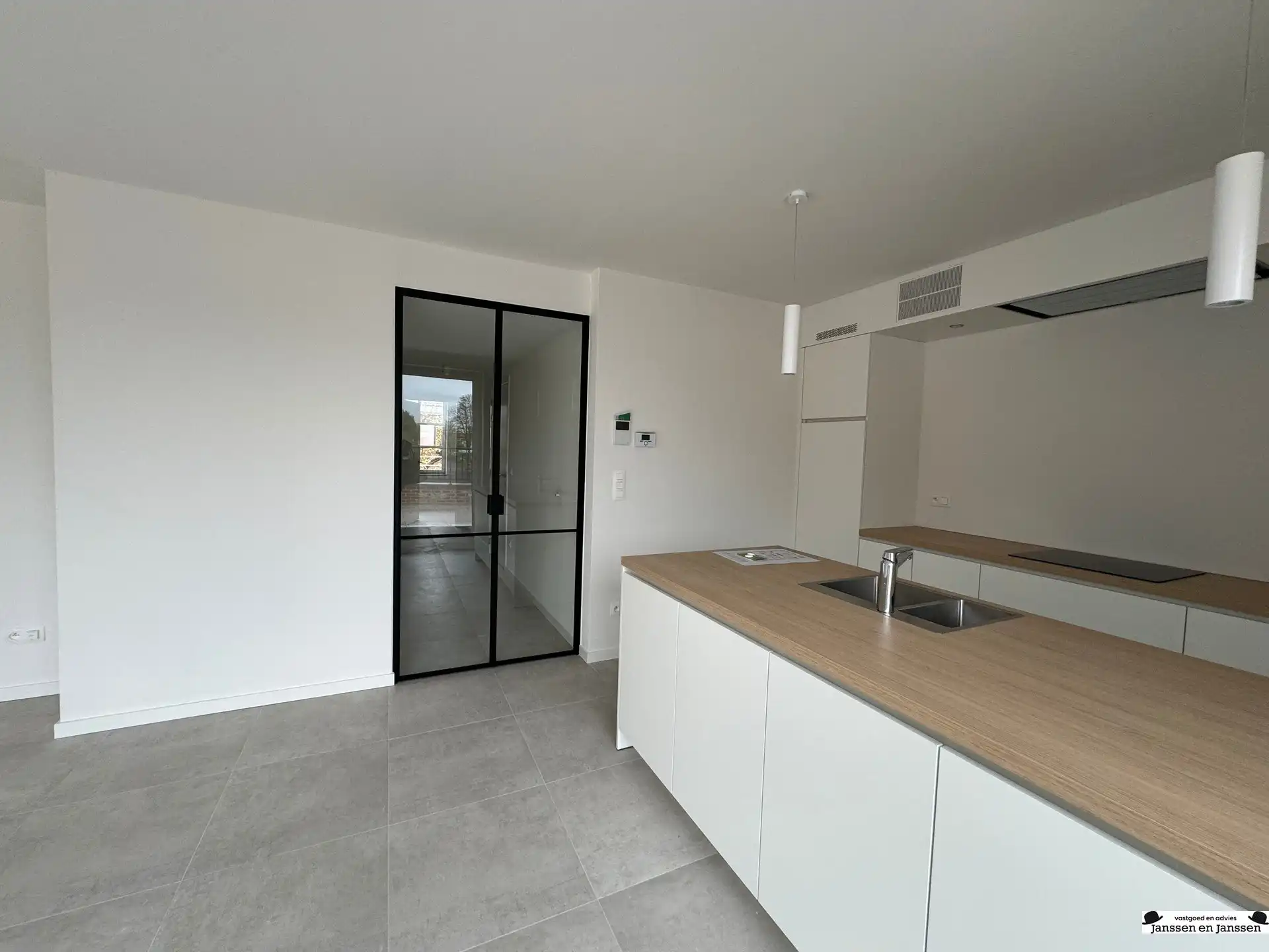 Luxe appartement, centraal gelegen met groot terras, 3 slaapkamers en EPC A foto 6