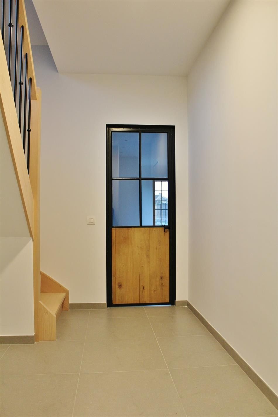 Prachtige instapklare nieuwbouwwoning met garage en tuin foto 2