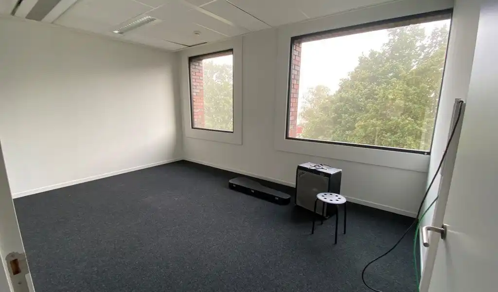Instapklare kantoren te huur langs E313 in Herentals foto 9
