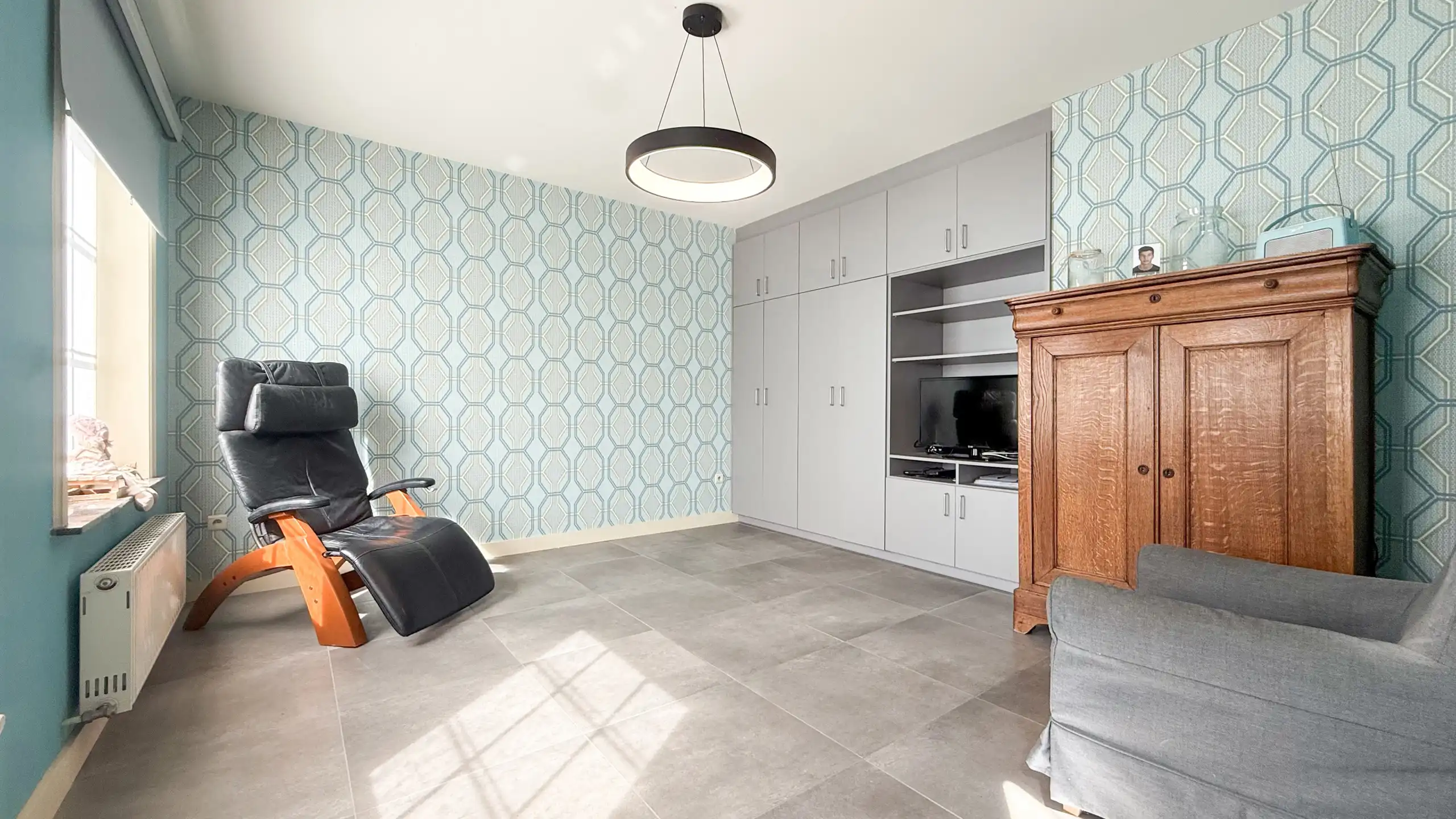 Ruime woning van 235m² met 4slpks, kelder en EPC B!  foto 19