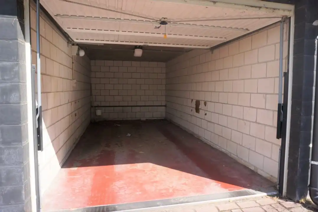 Deels gemeubeld appartement met garagebox en kelder foto 20