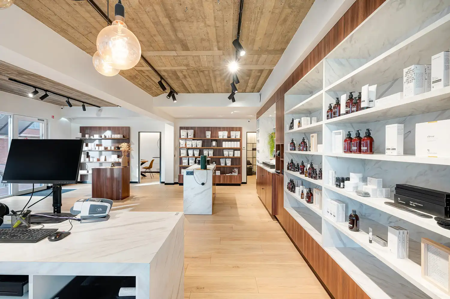 Handelsruimte op toplocatie in Heist - 185 m2 foto 8