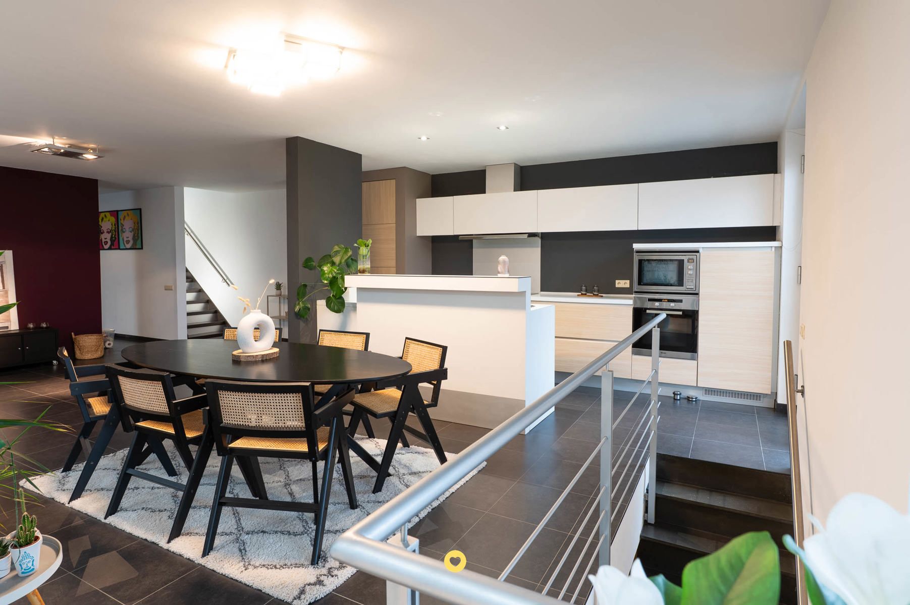 Rustig gelegen instapklare HOB met 4 SLK's, bureau en tuin foto 8