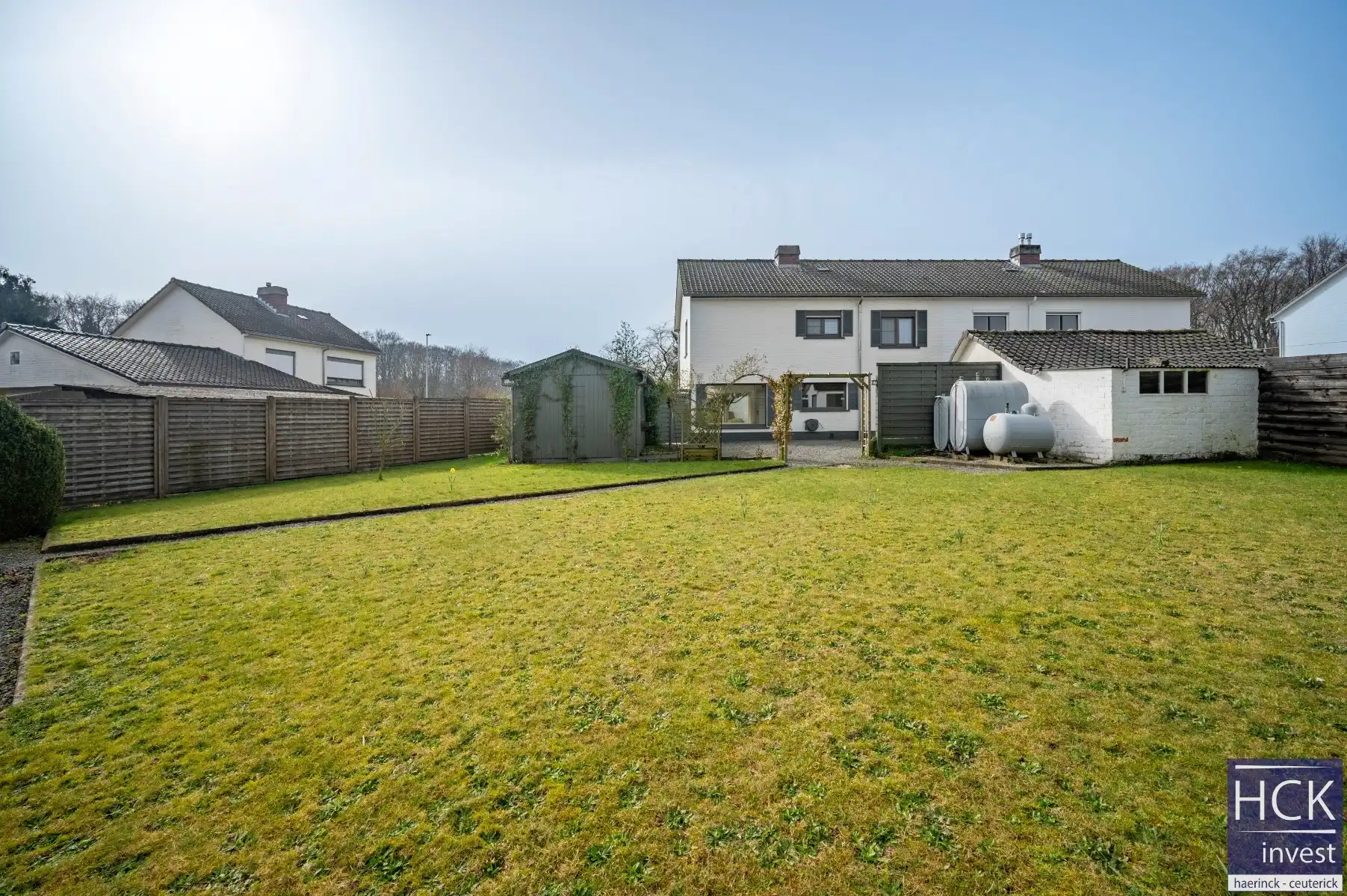 KRUISHOUTEM - Ruime halfopen woning op 674 m² met 4 SLPK., aan het Lozerbos! foto 12