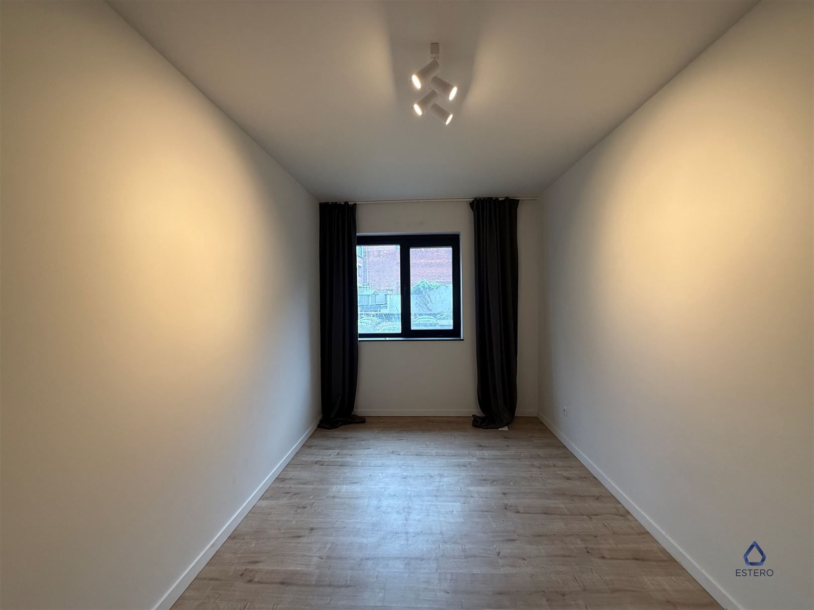 Ruim 2-slaapkamerappartement nabij het bruisende Eilandje foto 9