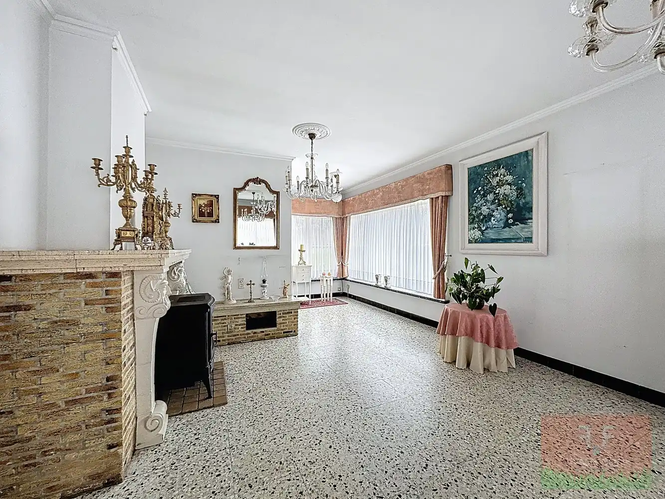 Open gezinswoning met ruime slaapkamers, garage en open tuin te Vlierzele foto 8