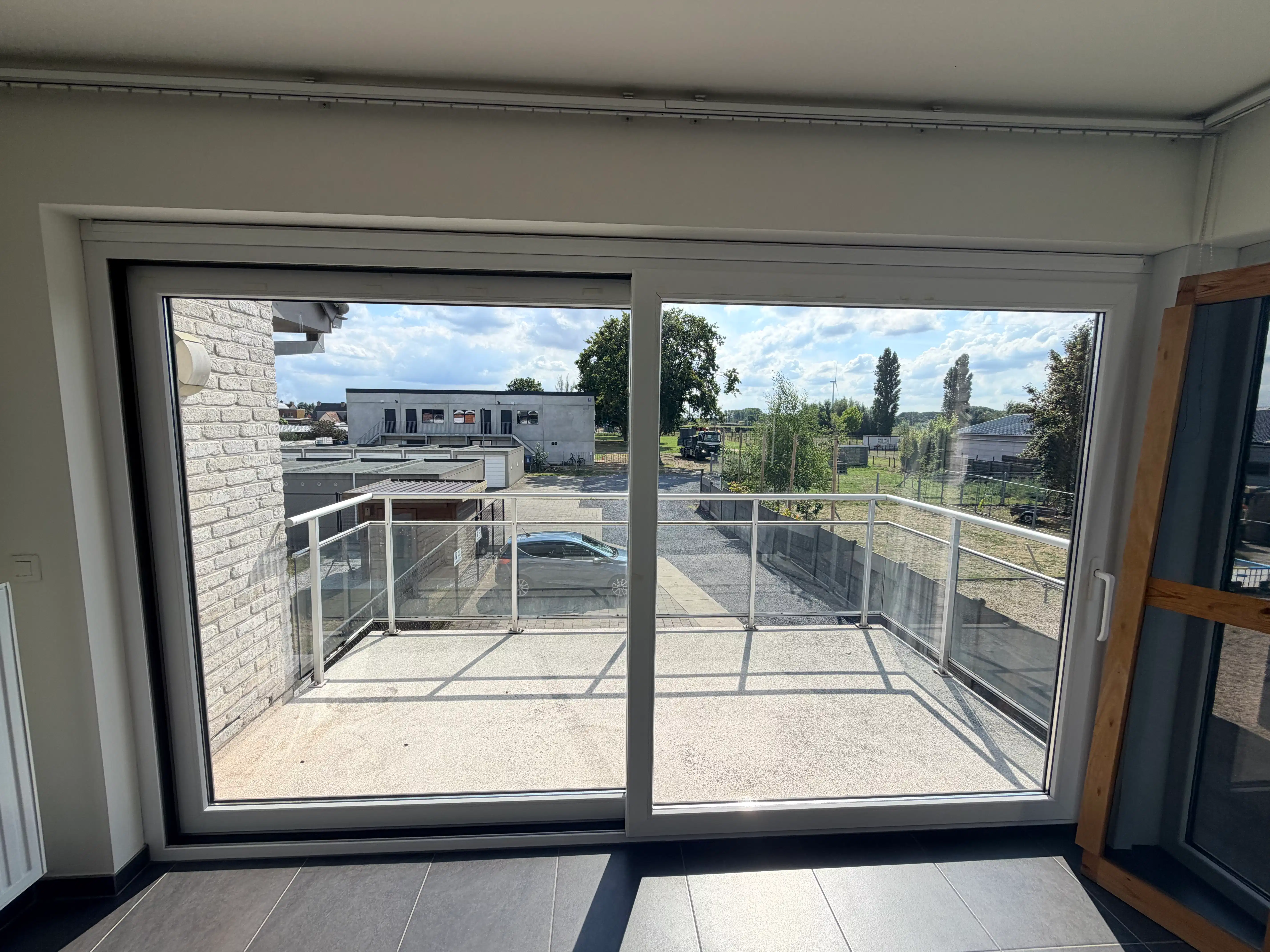 --- NIEUW --- Mooi kwalitatief appartement (bj. 2016) met 2 slaapkamers (81m²). foto 2