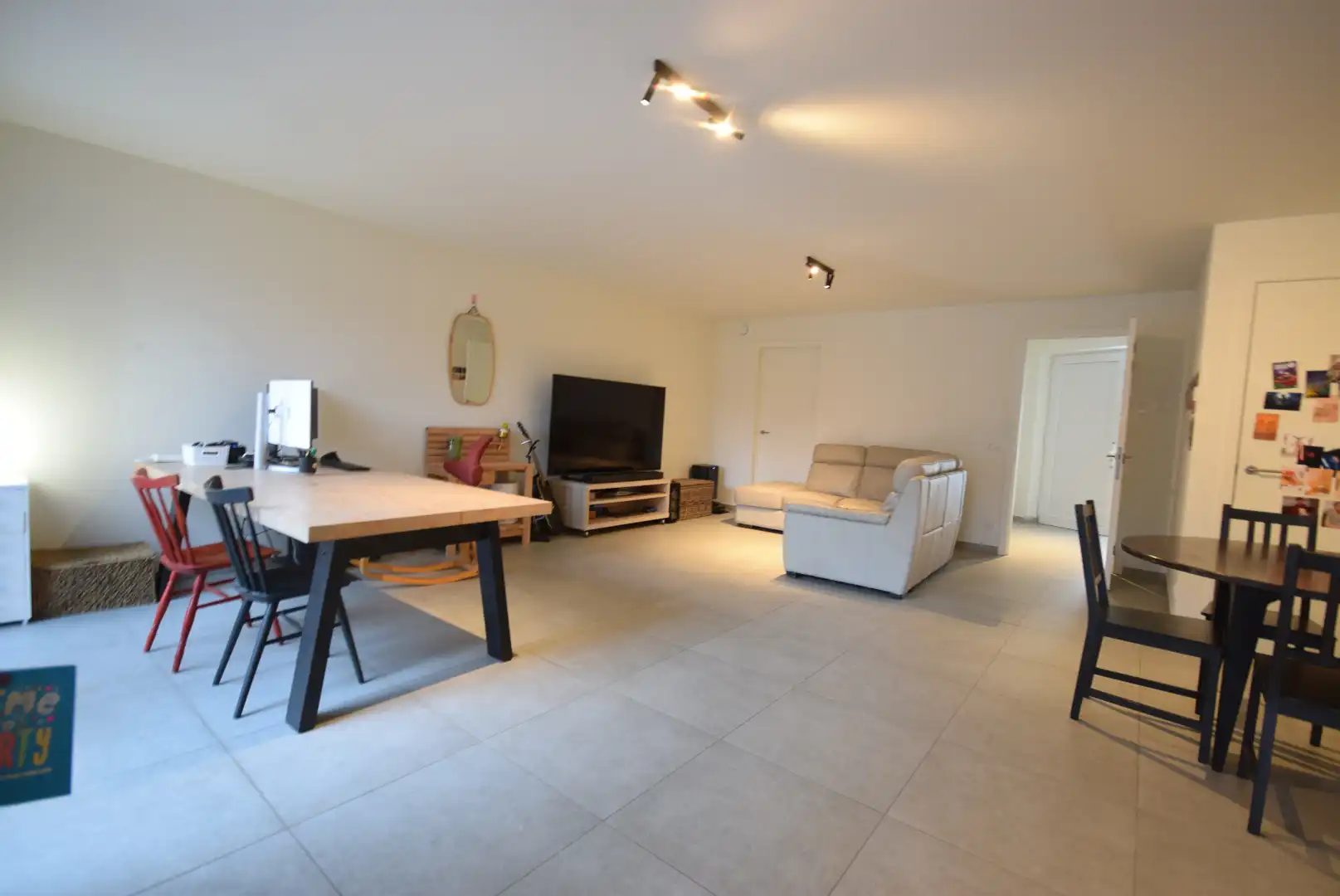 WONING MET 2 SLAAPKAMERS EN AANGRENZENDE GARAGE foto 7