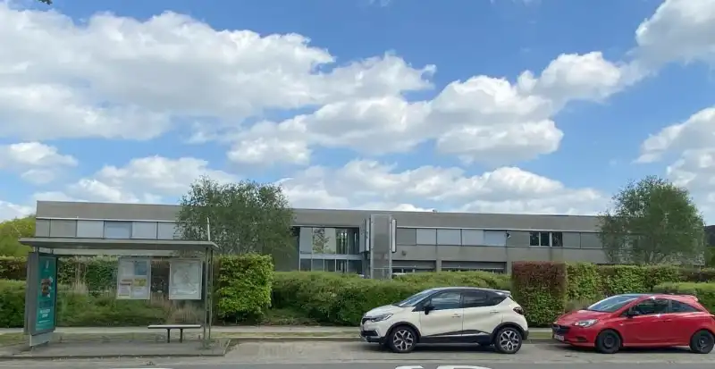 Kantoorruimte te huur foto {{pictureIndex}}