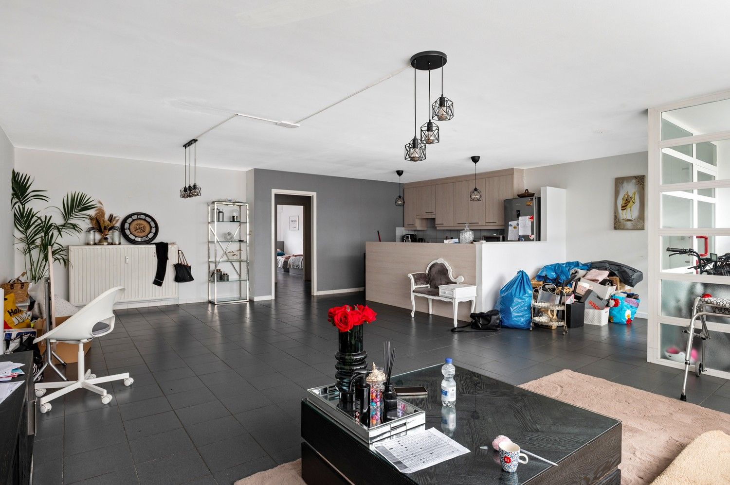 Ruim gelijkvloers appartement met 3 slaapkamers en terras in Deurne! foto 5