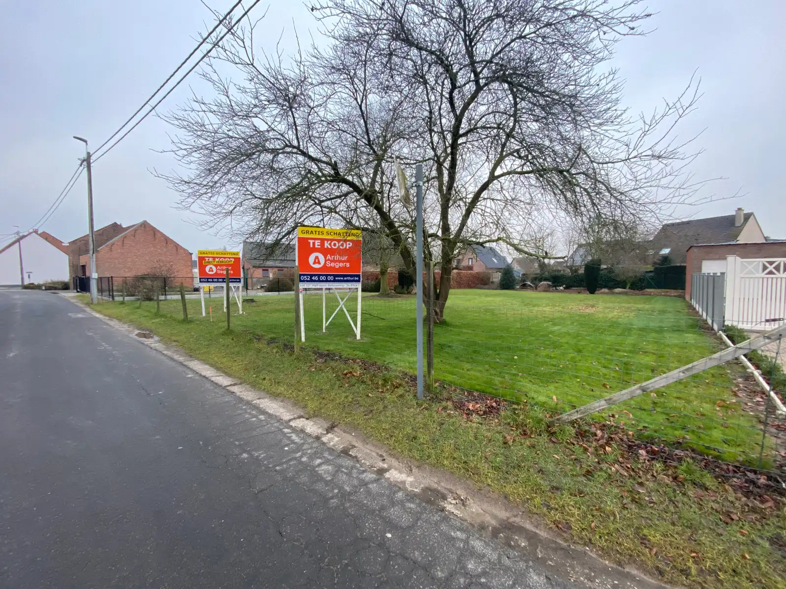 Laatste lot in Peizegem: landelijke bouwgrond voor een HOB  foto {{pictureIndex}}