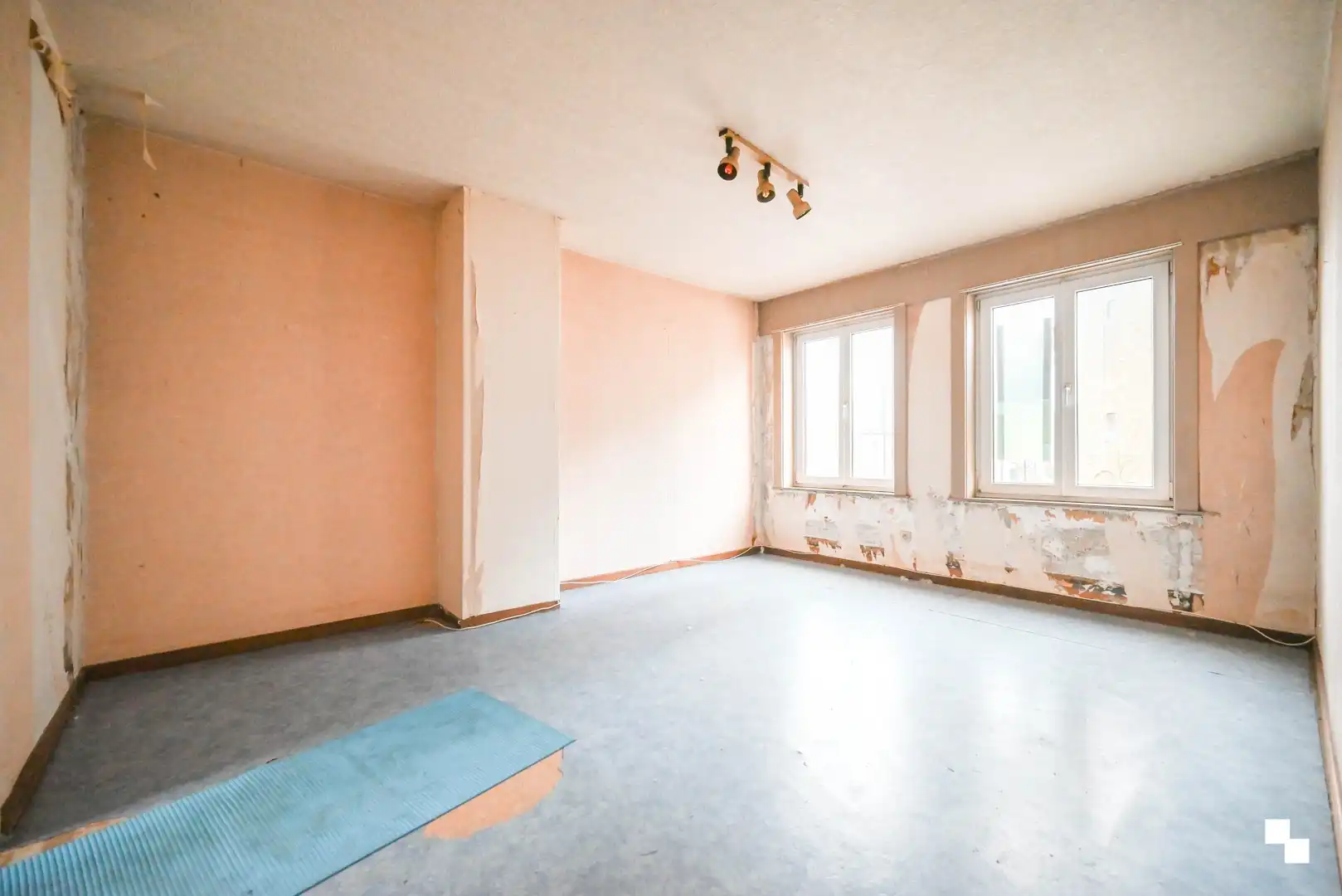 Handelspand met naastgelegen uitweg te Oostrozebeke foto 19