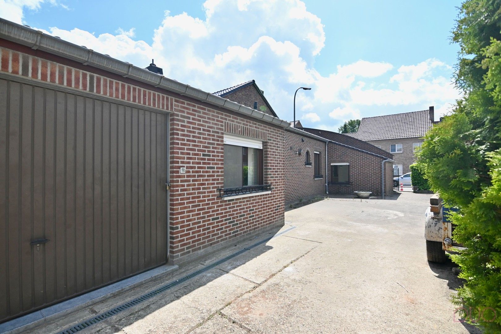 Gelijkvloerse  woning met 1 slaapkamer (optioneel 2) met achterliggend 2 garages nabij het centrum van Tongeren foto 17