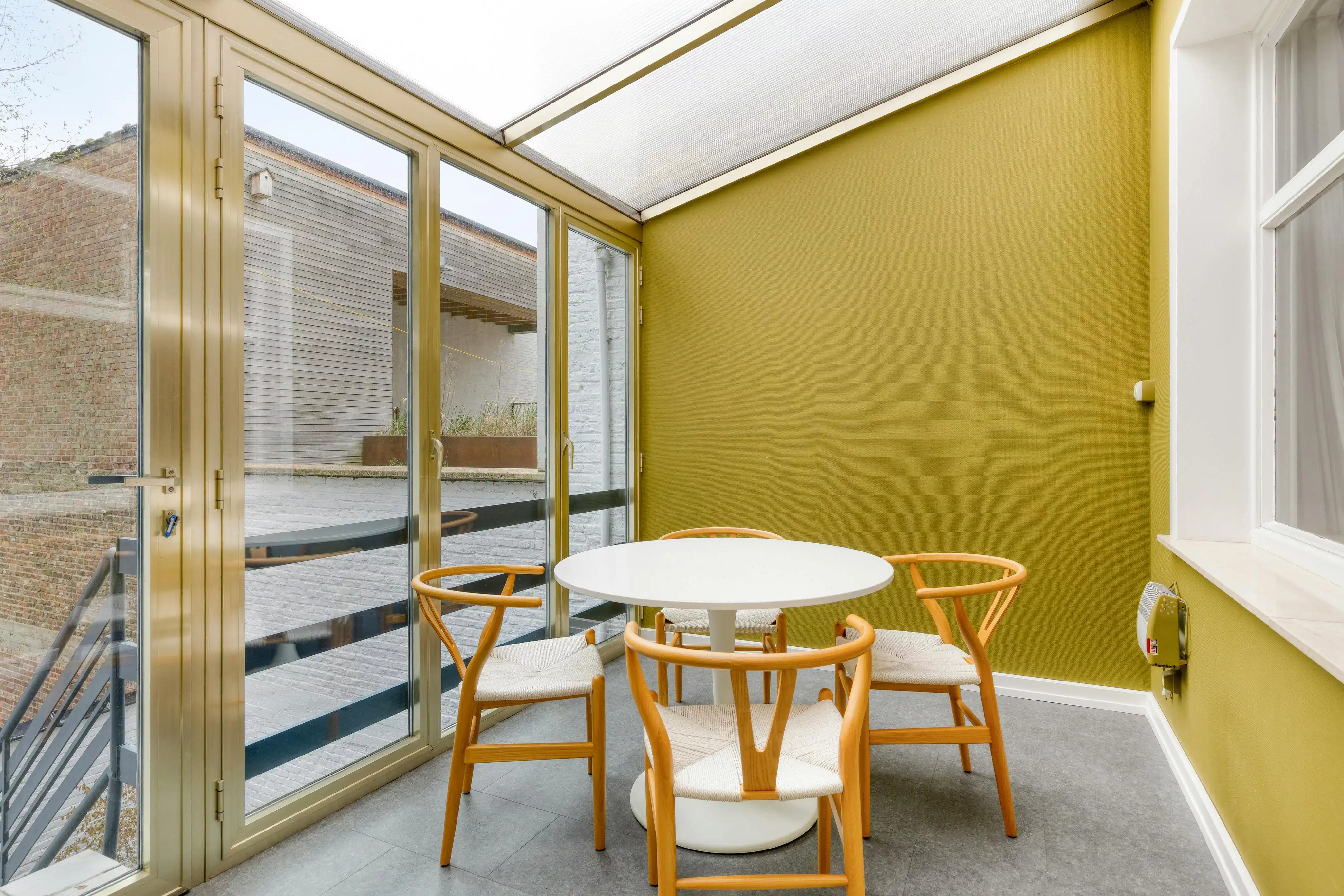 Karaktervolle burgerwoning met garage te koop in Mechelen foto 8