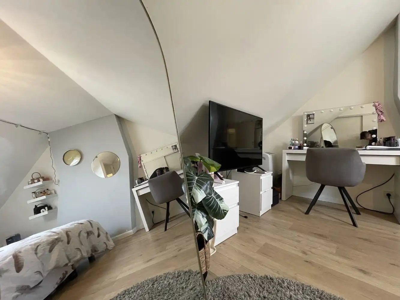 Verrassend ruime en volledig gerenoveerde woning met 3 slaapkamers en tuin foto 21