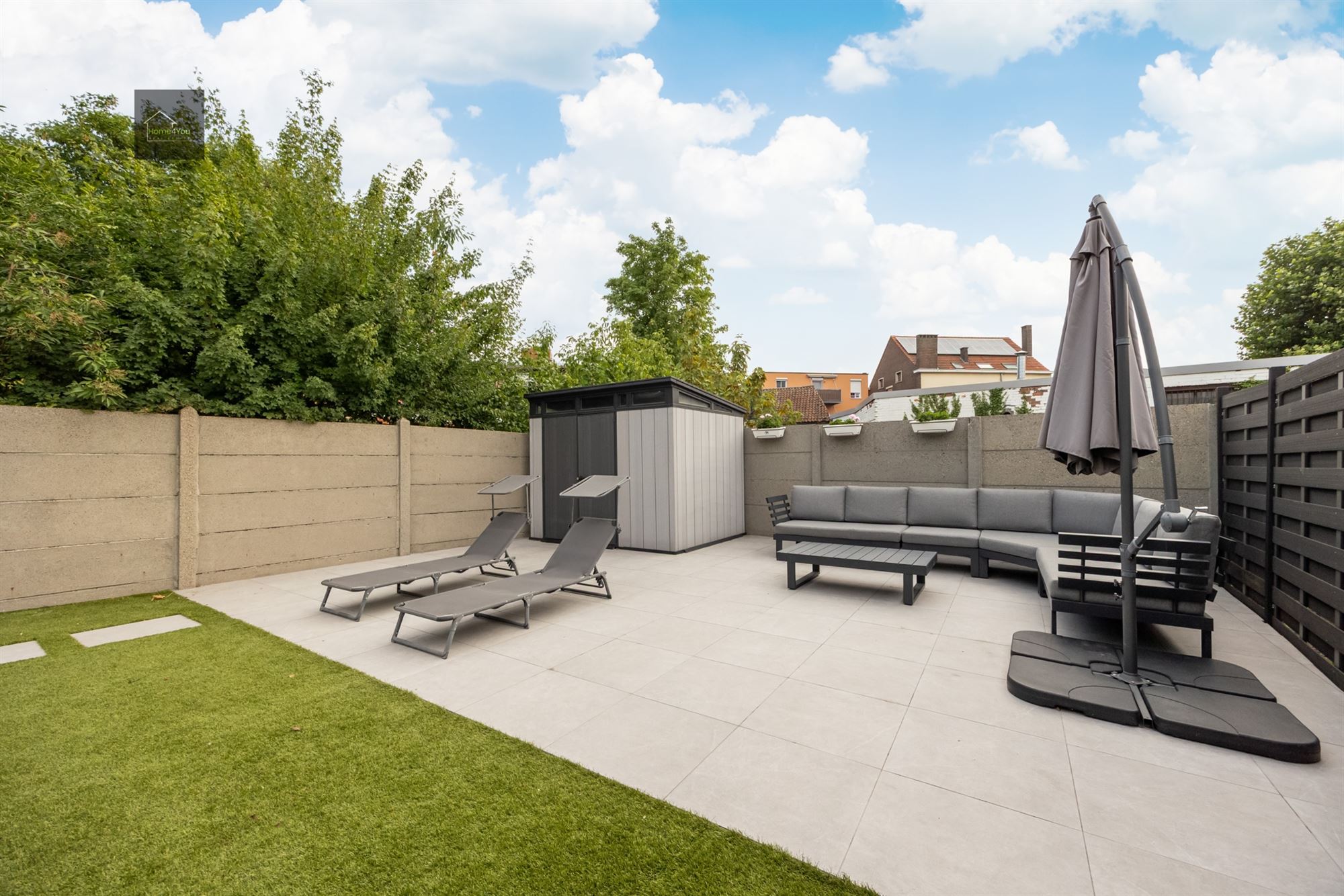 Gelijkvloers appartement met zeer grote tuin foto 12