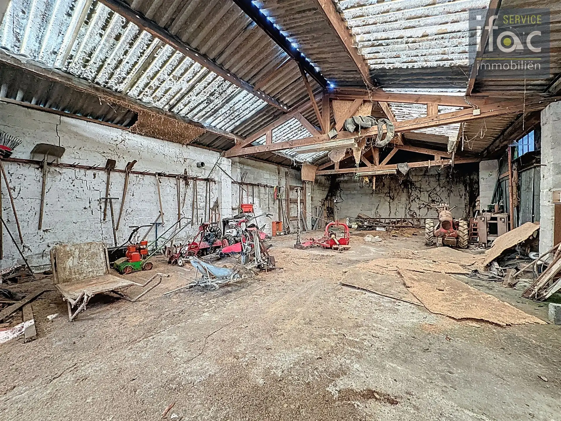 Multifunctionele loods van maar liefst +/- 600m² foto 8