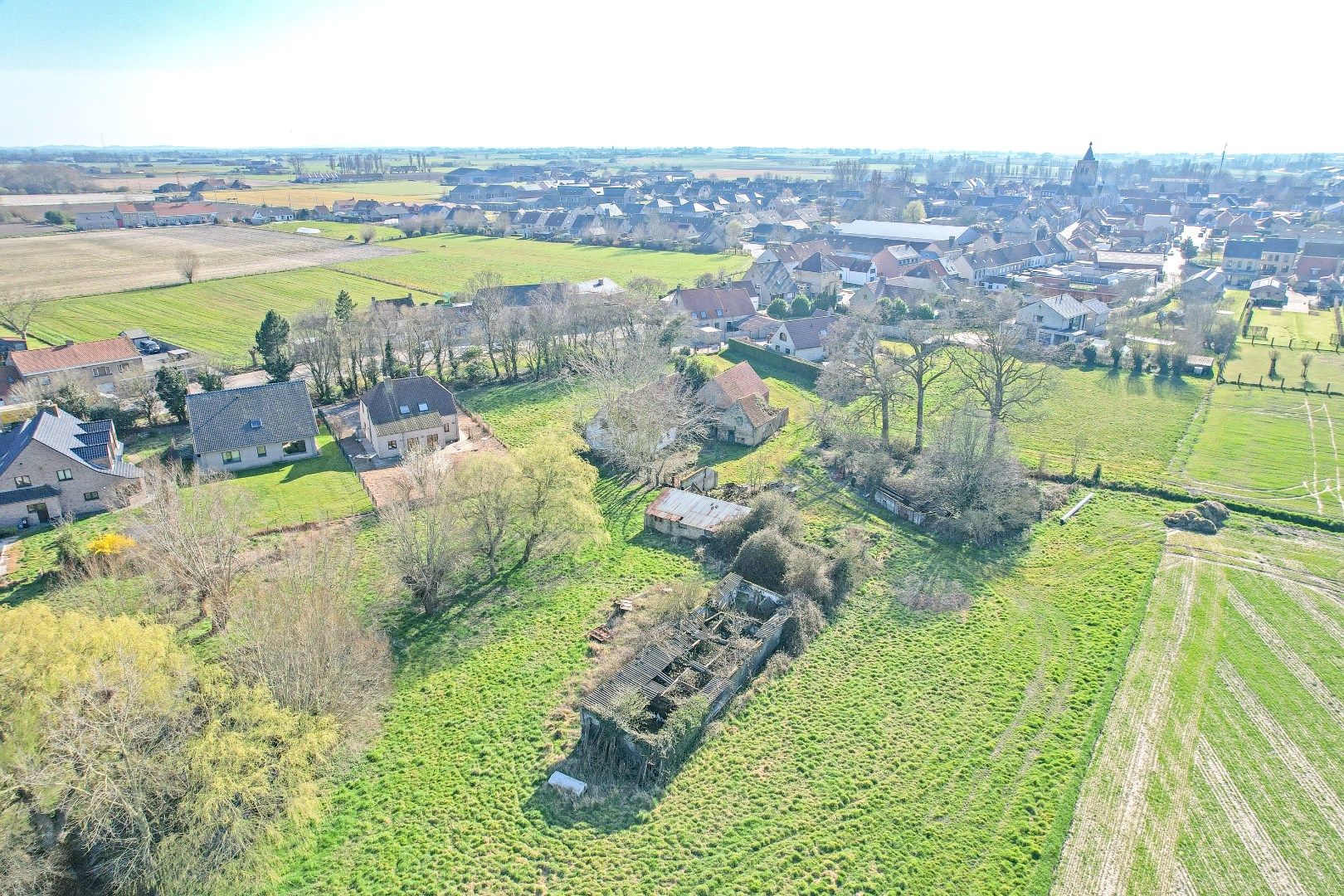 Te renoveren hoeve met veel potentieel in Alveringem. foto 18